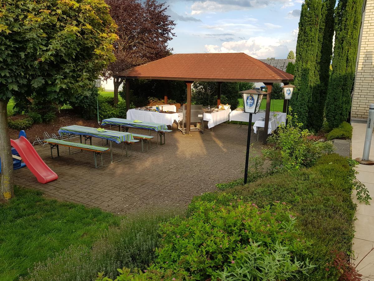 Hotel Zur Waage Bad Muenstereifel Exterior photo